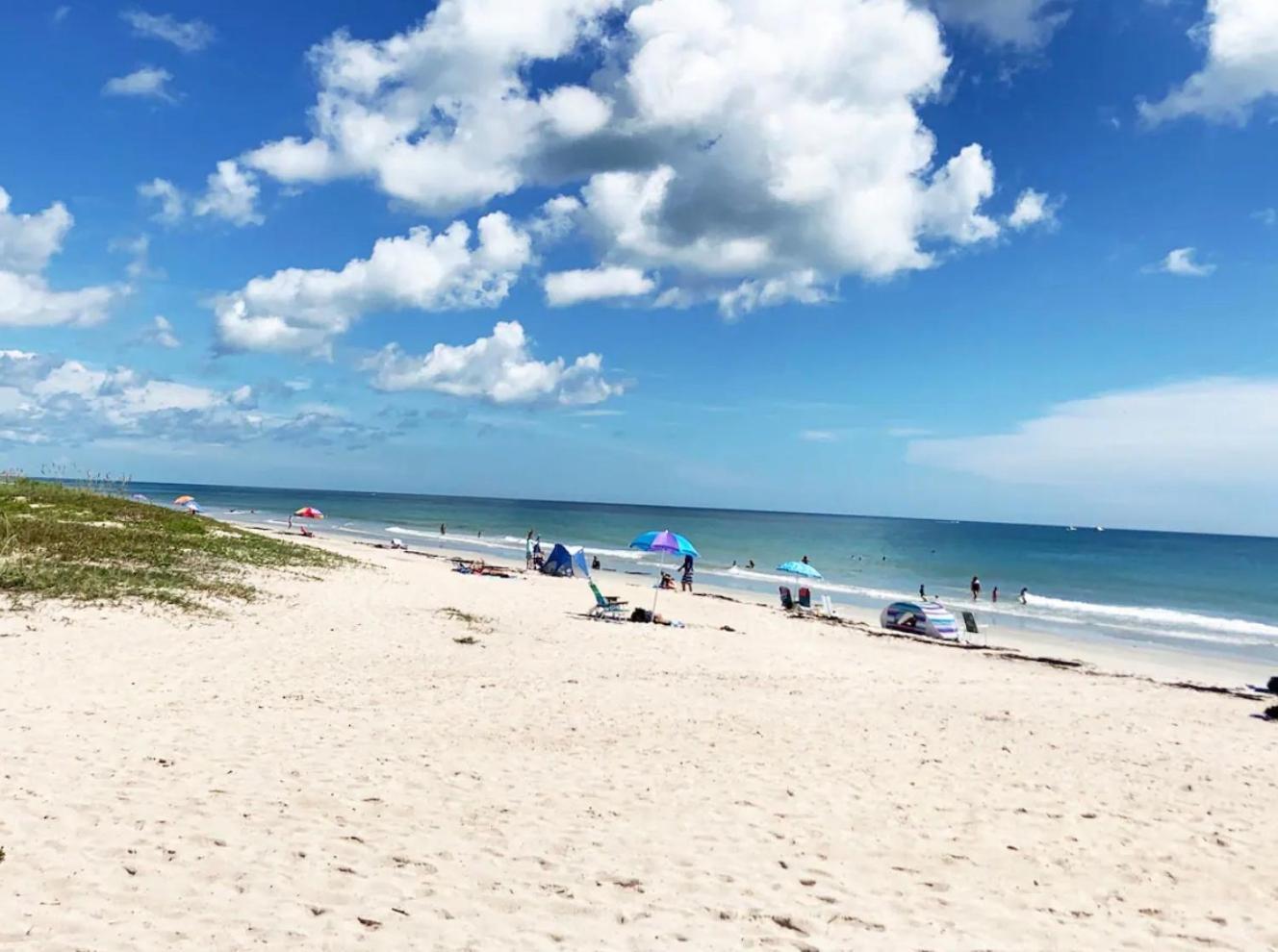 Sandy Shores - 2Br Beach Getaway And Surf Spot Fort Pierce Esterno foto