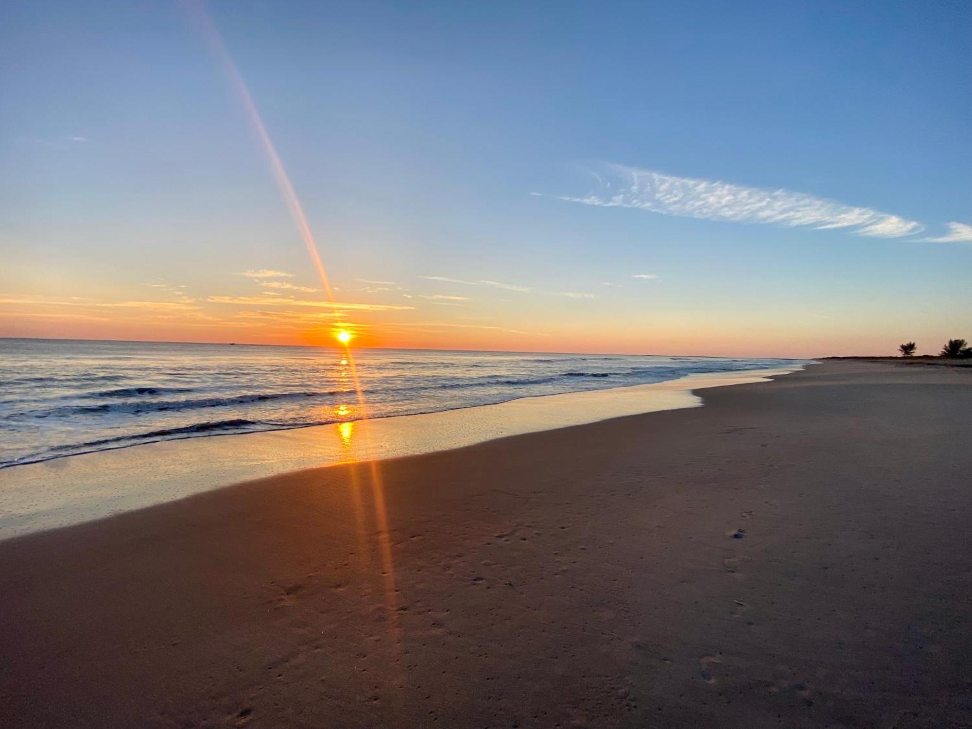 Sandy Shores - 2Br Beach Getaway And Surf Spot Fort Pierce Esterno foto
