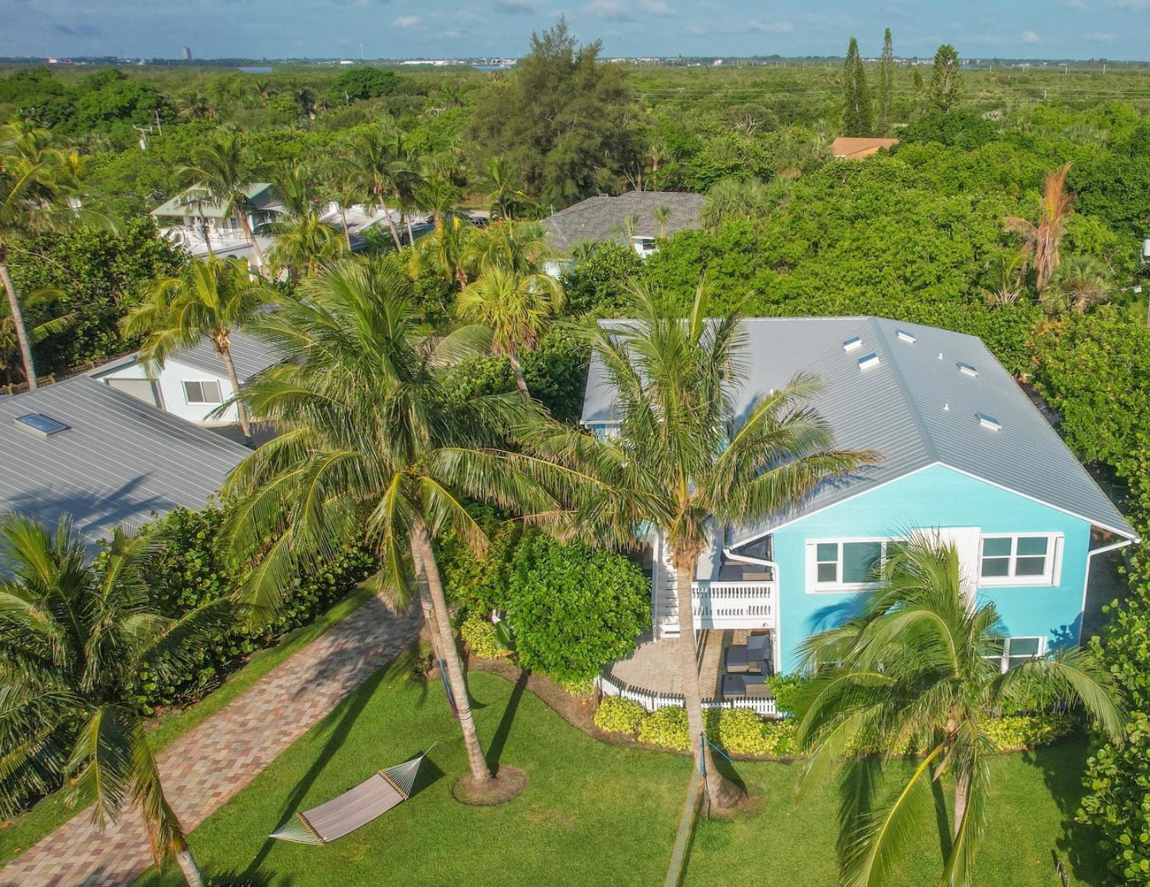 Sandy Shores - 2Br Beach Getaway And Surf Spot Fort Pierce Esterno foto